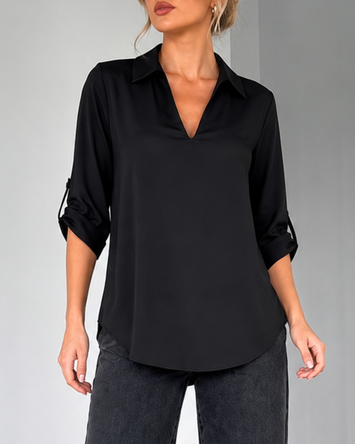 Blusa Dama Victoria Cuello Abierto y Manga ¾