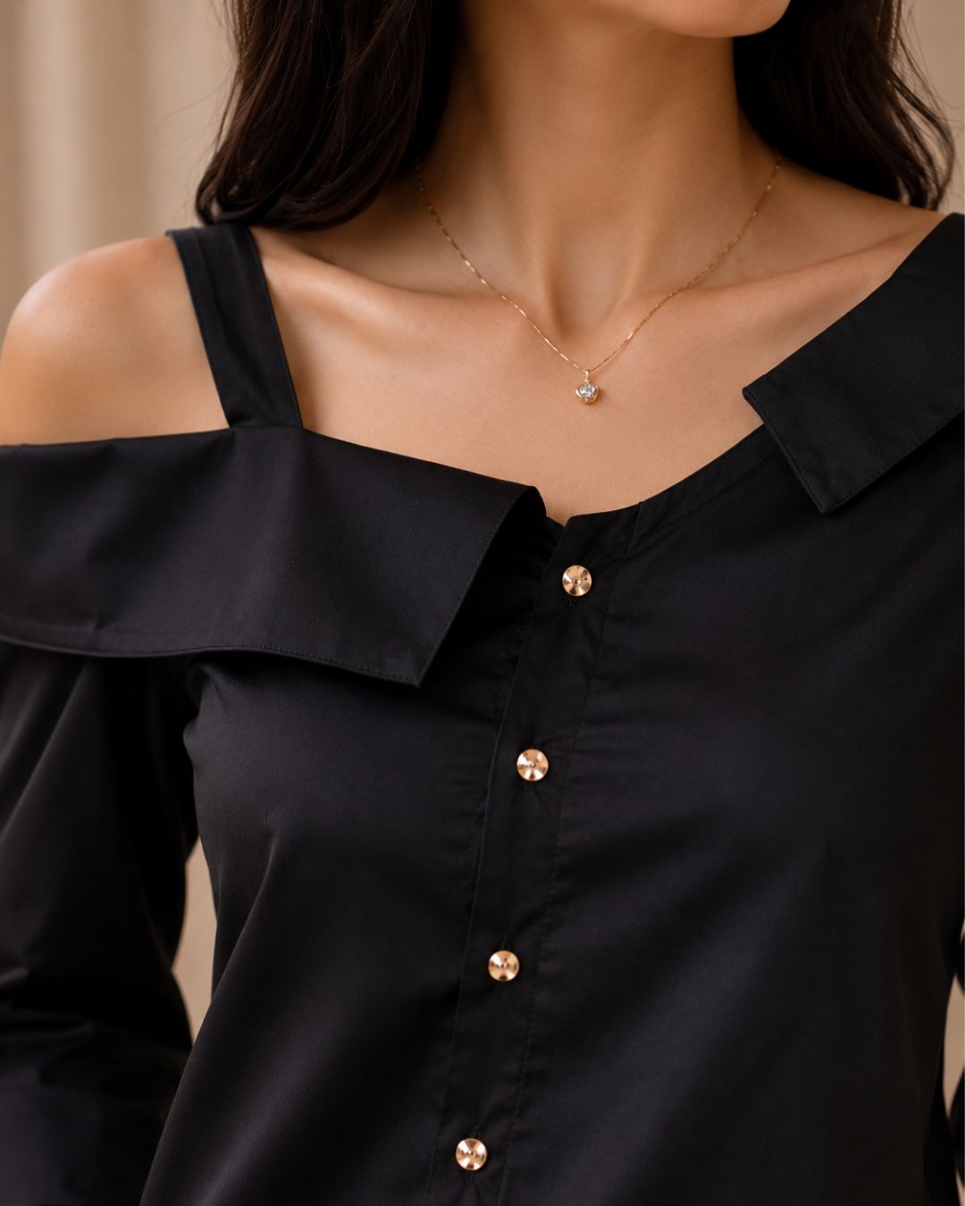 Escote asimétrico femenino
• Manga larga con volumen sutil
• Tela suave y cómoda
• Diseño elegante y versátil
• Caída fluida y favorecedora
• Ideal para ocasiones casuales o formales