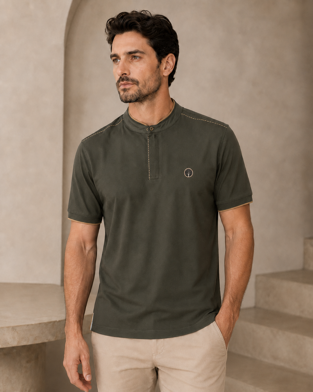 Camisa Polo Hombre Cuello Neru con Abertura en Ruedo Costado