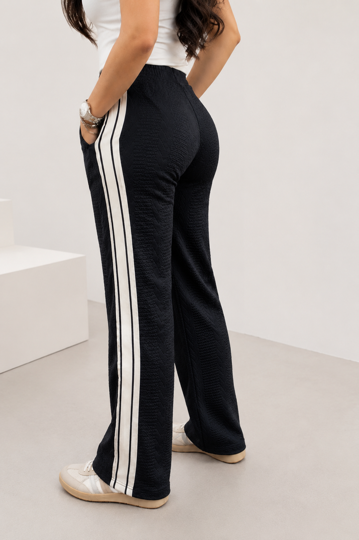 Pantalón Dama · Punto Trenzado con Cinta Lateral