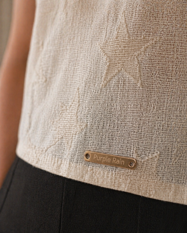 blusa elegante femenina detalle