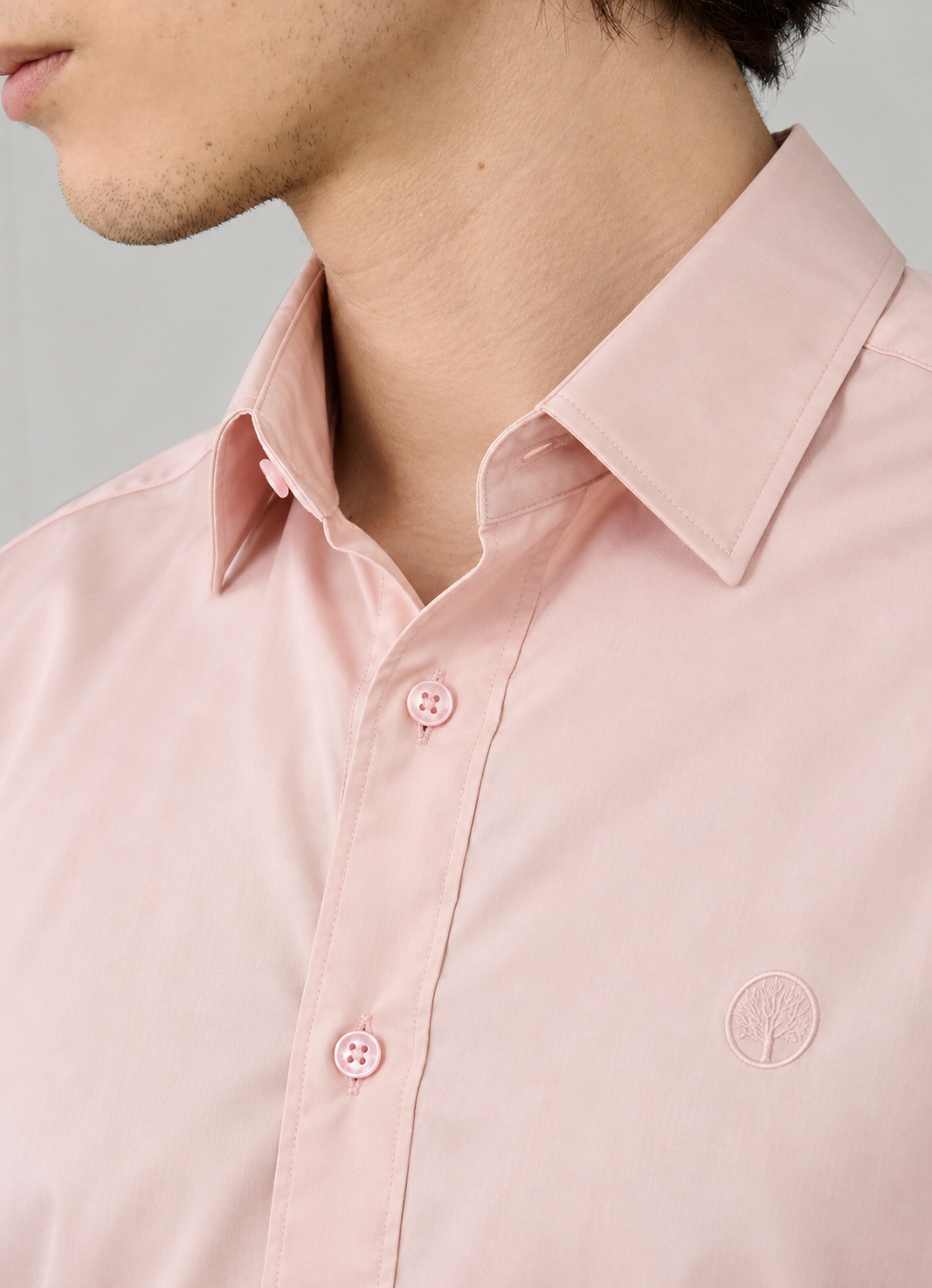 Camisa Hombre Manga Larga en Rayón Stretch con Brillo Sutil – Tonos Pastel