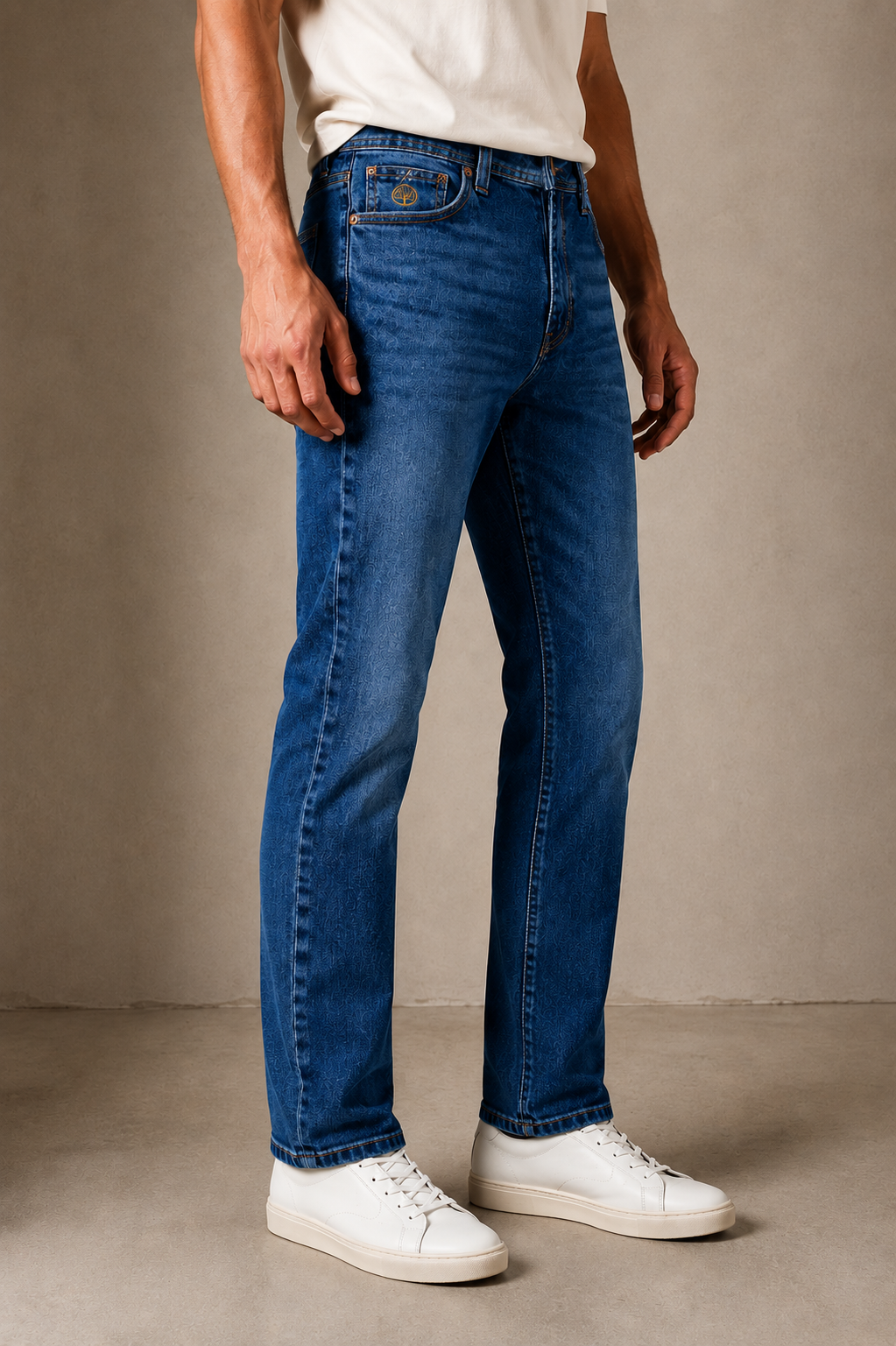 Jean masculino azul índigo de corte semi entubado Purple Rain, confeccionado en mezcla de algodón, poliéster, rayón y elastómero para brindar comodidad, resistencia y un ajuste moderno. Diseño versátil ideal para looks casuales y smart casual.