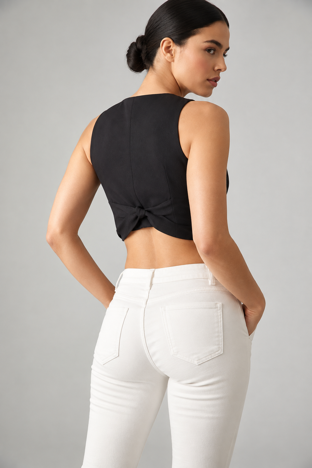 Chaleco de Mujer Sastre Cropped Negro Escote en V - Purple Rain