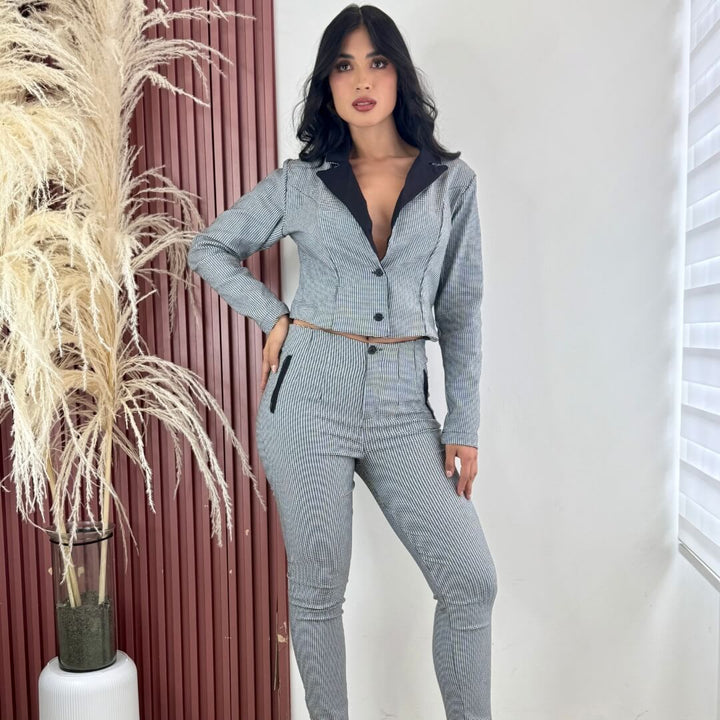 Conjunto Velvet Empire