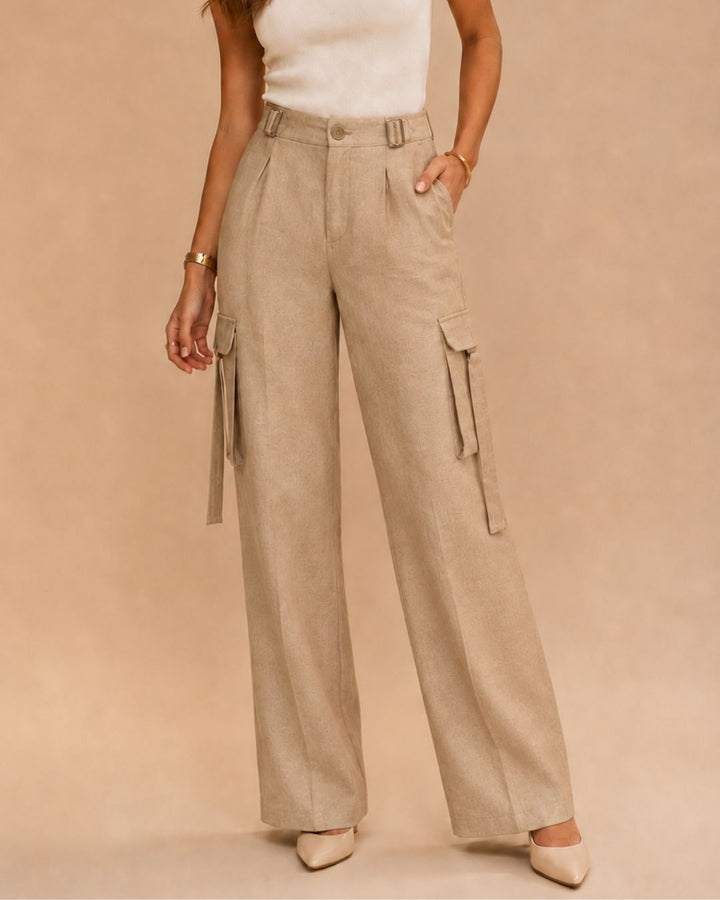 "Pantalón Sahara Soft Cargo beige para mujer de Purple Rain, fit relajado con tela suave y fresca de rayón y poliéster, vista frontal."