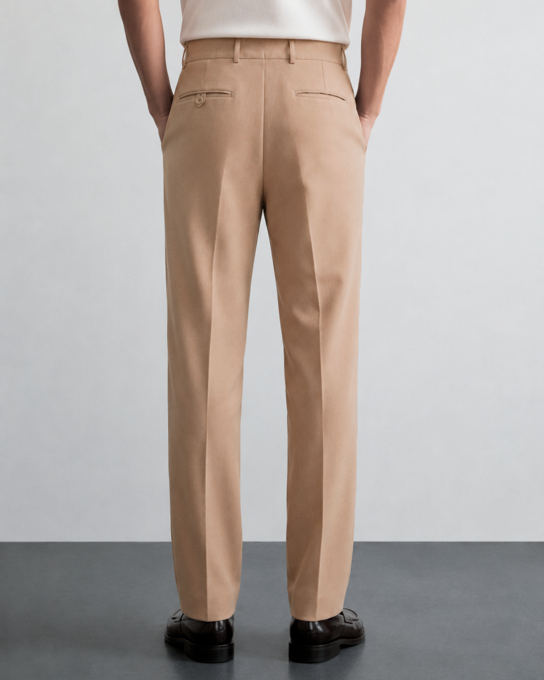 Pantalón sastrero hombre, pantalón de vestir hombre, pantalón formal hombre, pantalón elegante hombre, pantalón tipo paño hombre, pantalón azul oscuro hombre, pantalón azul marino hombre, pantalón bota recta hombre, pantalón slim fit hombre, pantalón ejecutivo hombre, pantalón clásico hombre, ropa formal masculina, pantalón para oficina hombre, pantalón para eventos hombre y pantalón old money hombre.
