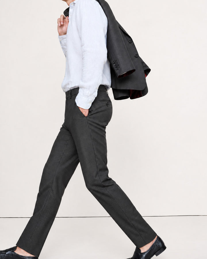 Traje formal para hombre con micro diseño y brillo sutil