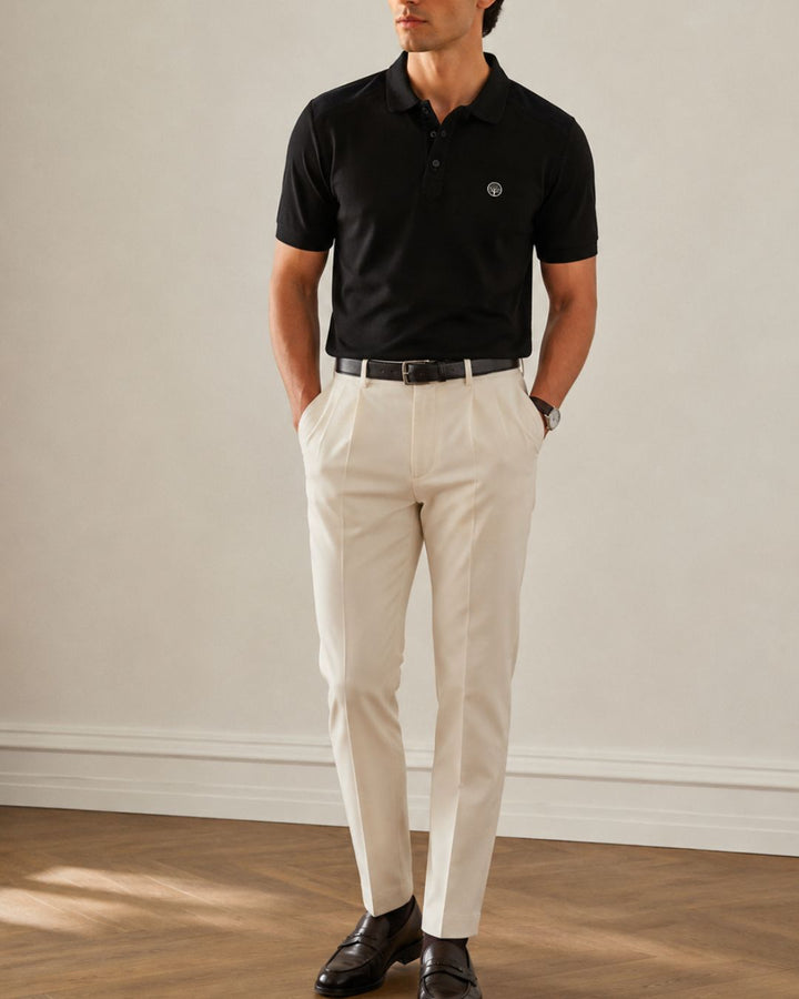 Polo Purple Rain Cargo Premium

Una polo diseñada para quienes valoran los detalles que marcan la diferencia. Confeccionada en 100% algodón, ofrece una sensación suave, fresca y cómoda para el uso diario, manteniendo una apariencia sofisticada y versátil.