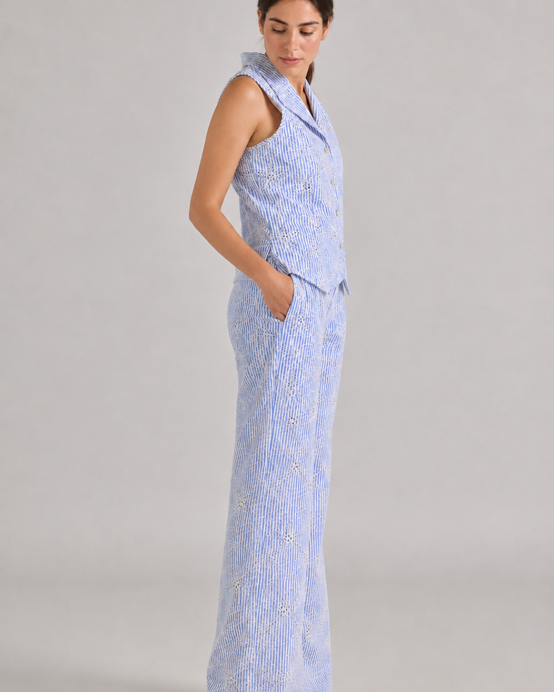 Set Mujer Bordado Azul con Chaleco y Pantalón Palazzo Riviera