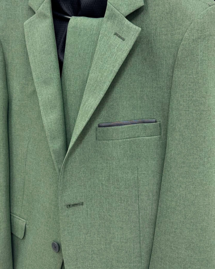 Traje Hombre  Slim Fit Tipo Paño con Coderas. | Verde selva