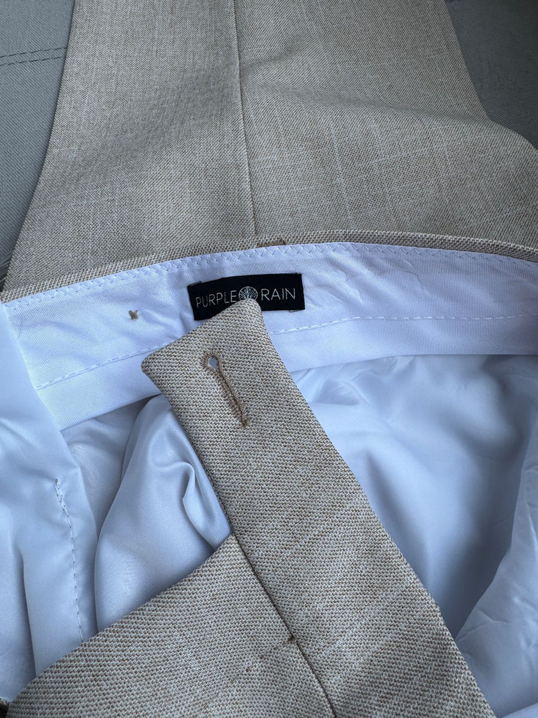 traje completo beige claro - Purple Rain