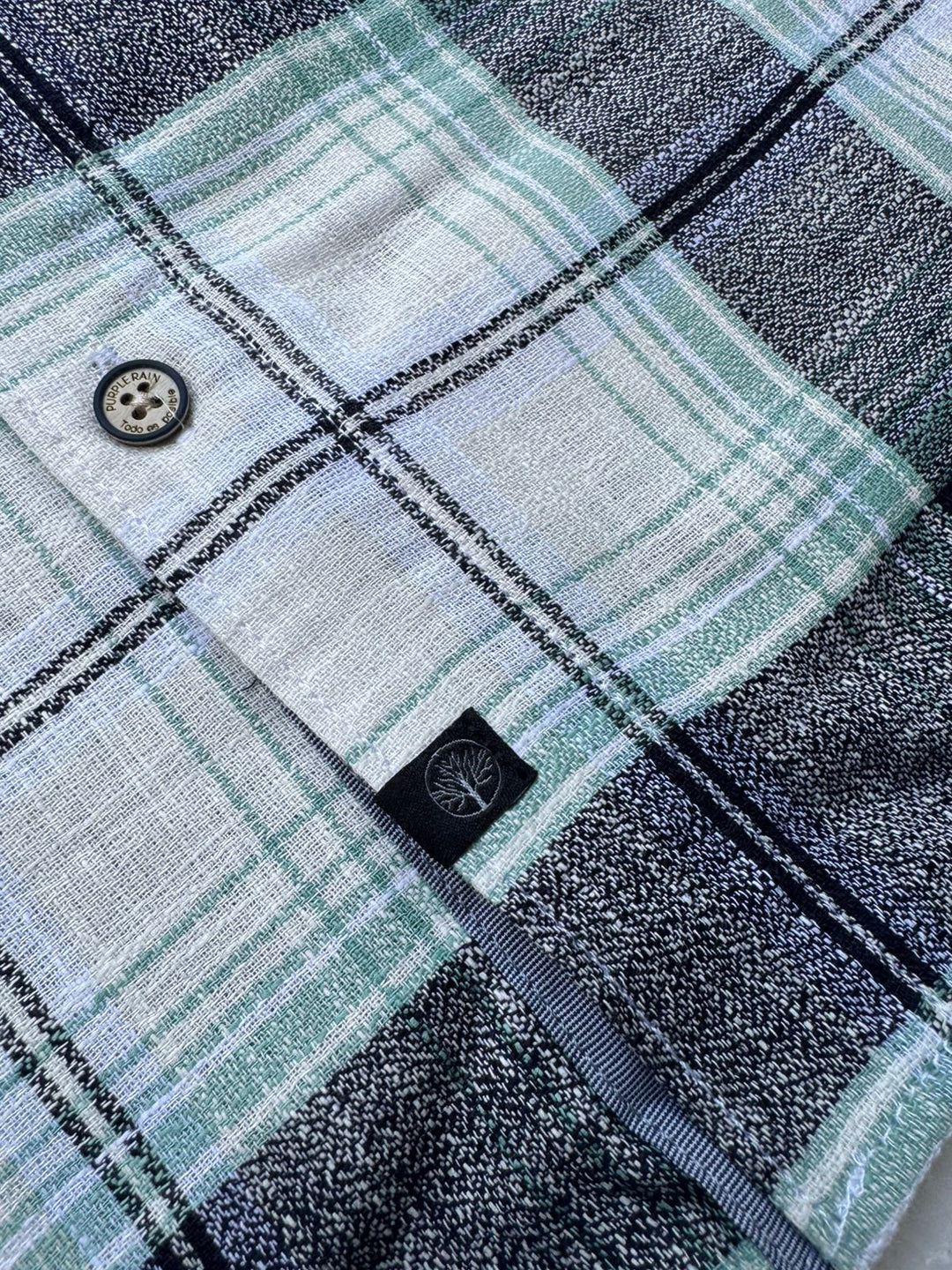 Camisa de manga larga 100% algodón  a cuadros