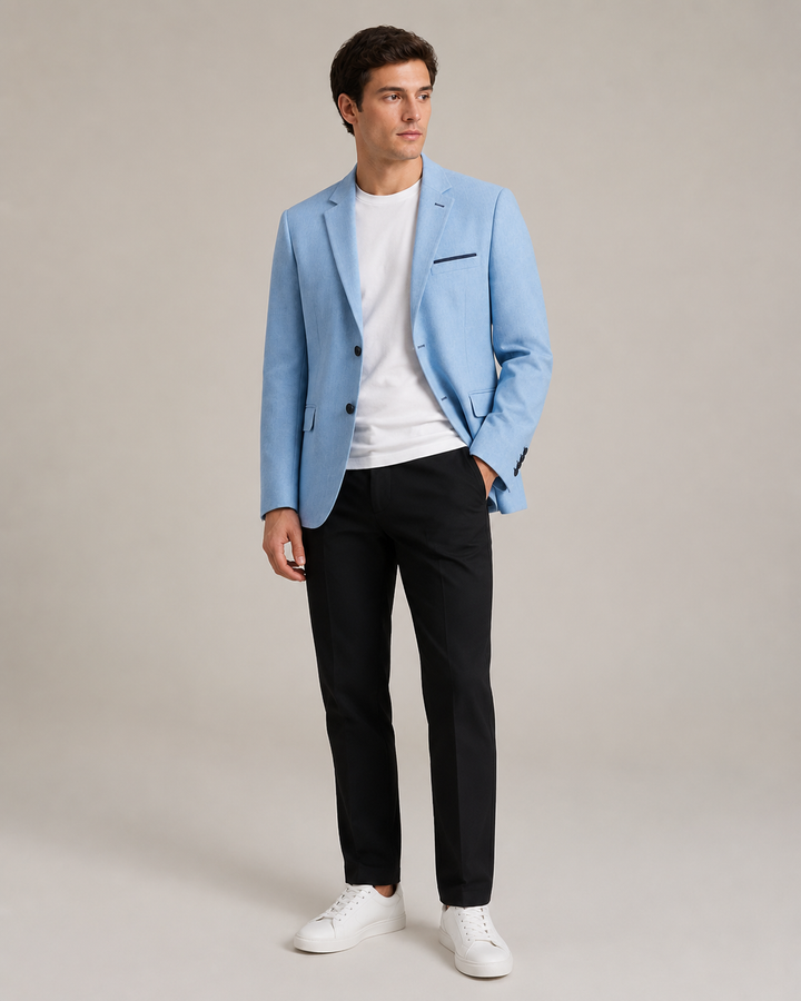 Blazer Hombre tipo paño Azul cielo con coderas.