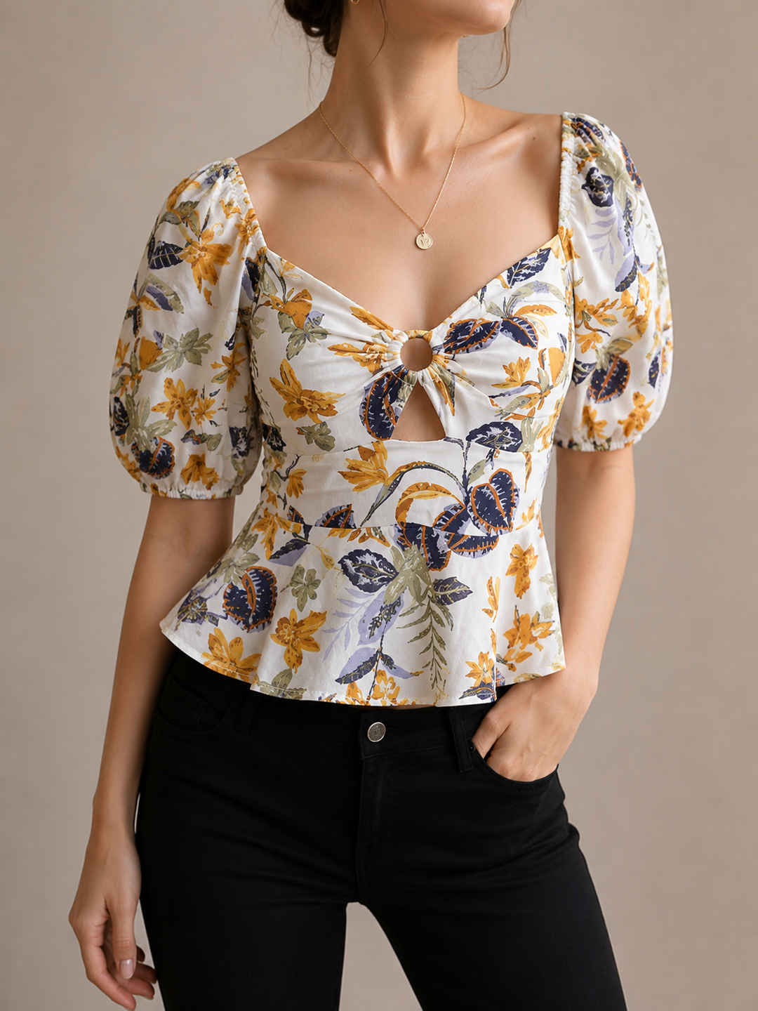 Blusa Versailles · Estampado Floral Manga Farol Escote Corazón - Purple Rain
