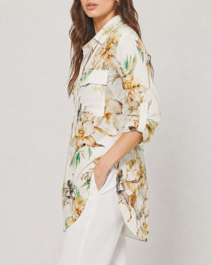BLUSA CON ABERTURAS