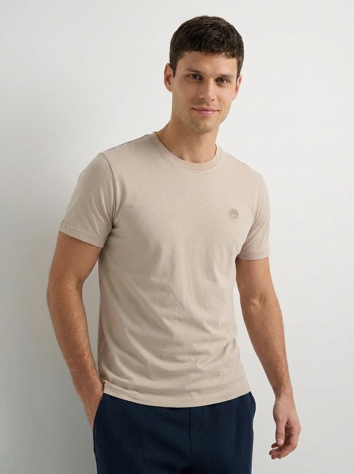 Camiseta_Esencial_Pima_Cuello_Redondo
