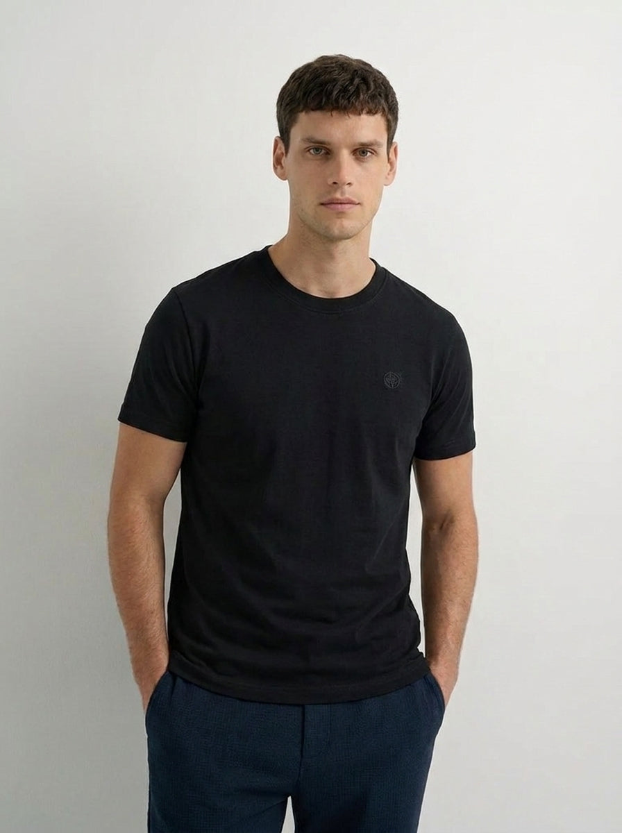 Camiseta_Esencial_Pima_Cuello_Redondo