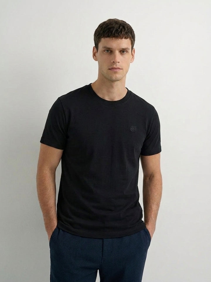 Camiseta_Esencial_Pima_Cuello_Redondo