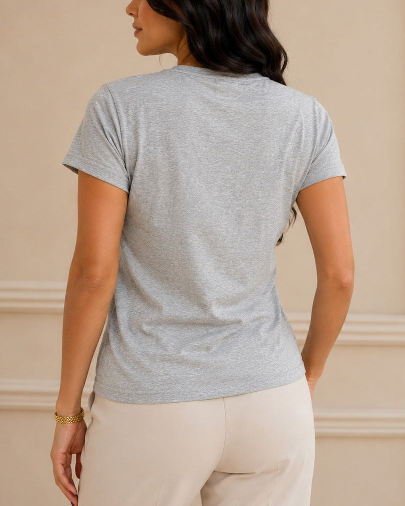camiseta cómoda para uso diario mujer