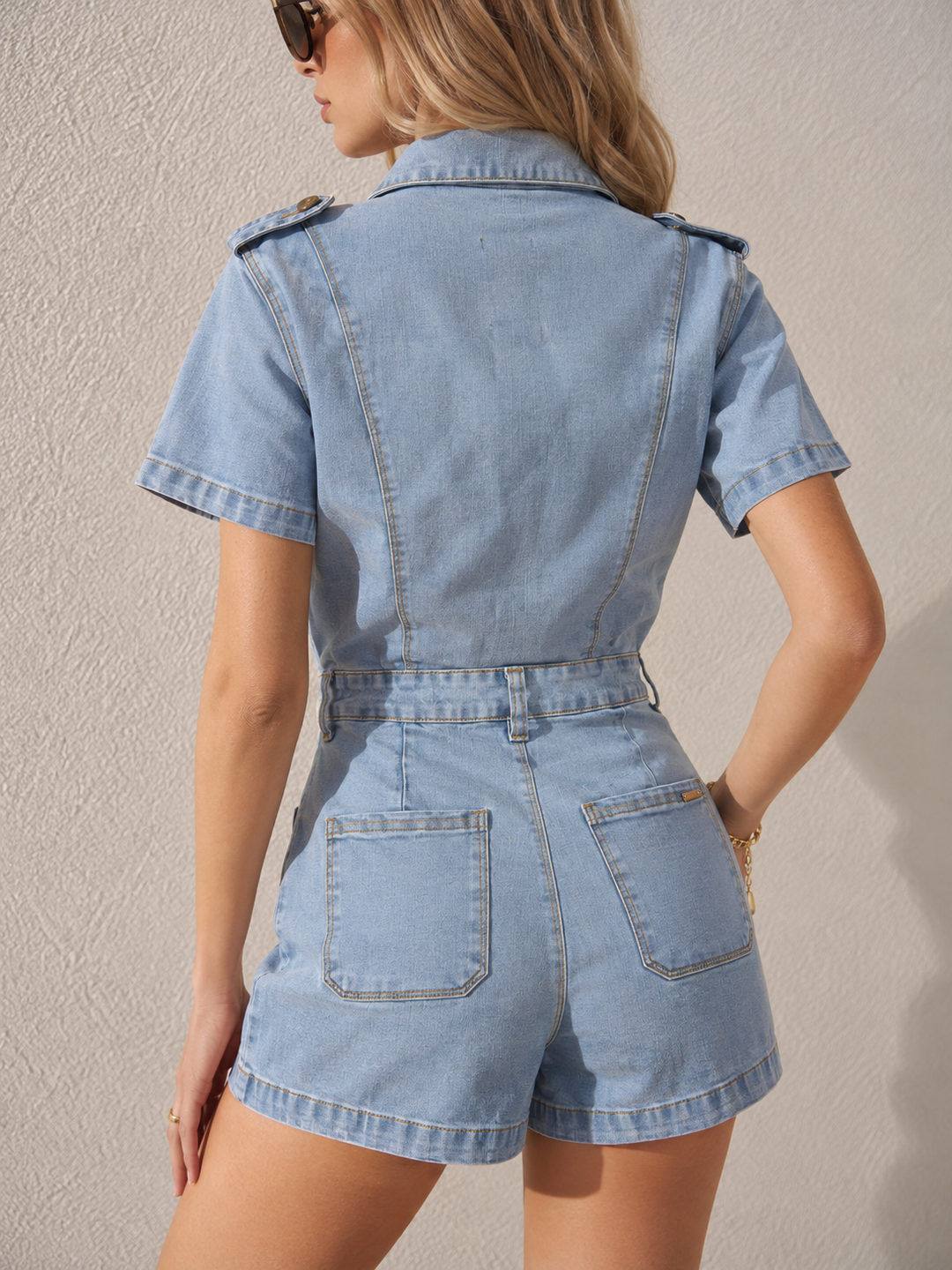 Enterizo Corto Denim Stretch con Botones Dorados