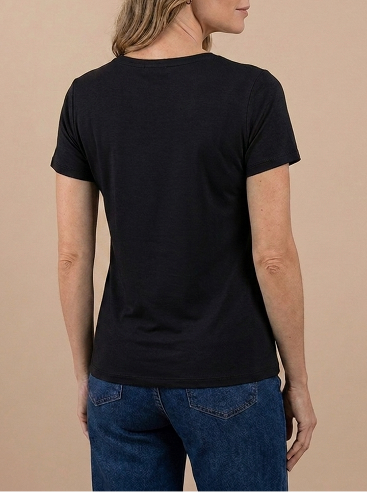 Camiseta estampada Dios esta obrando, todo el posible