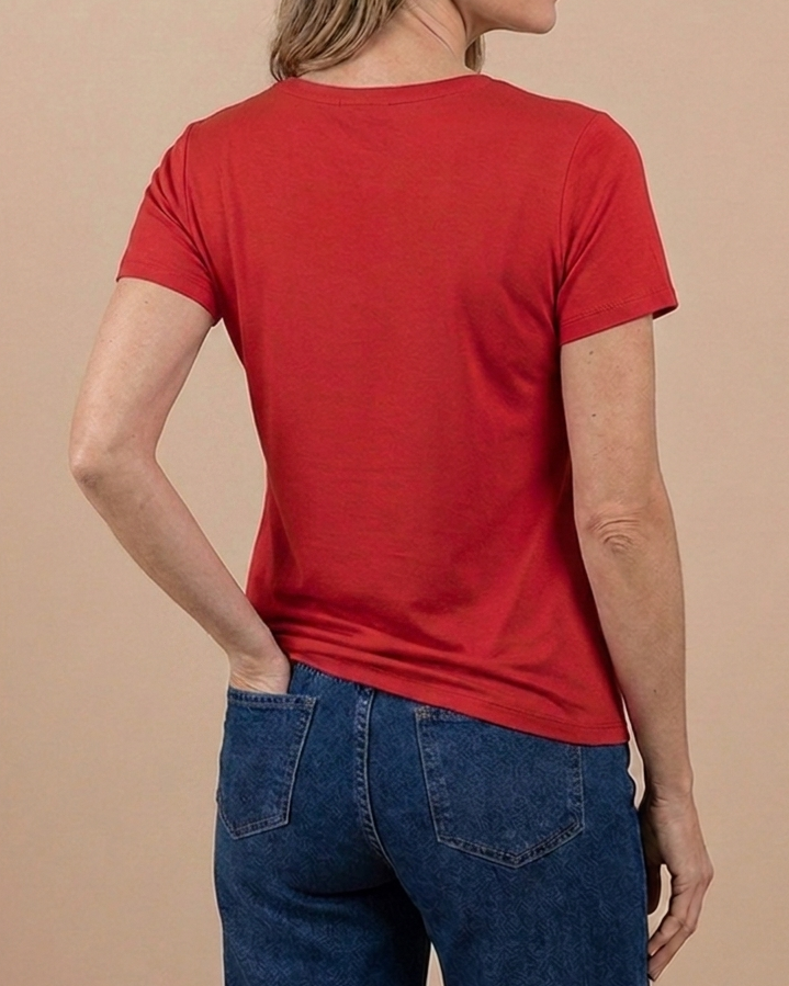 Camiseta estampada Dios esta obrando, todo el posible