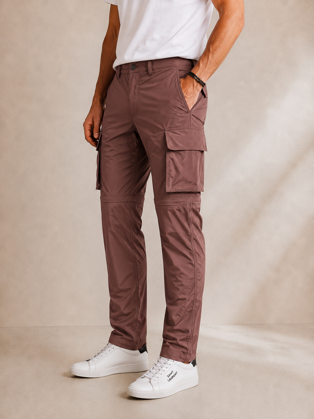 antalón cargo jogger para hombre color café con bolsillos laterales y ajuste cómodo, estilo casual premium Purple Rain.